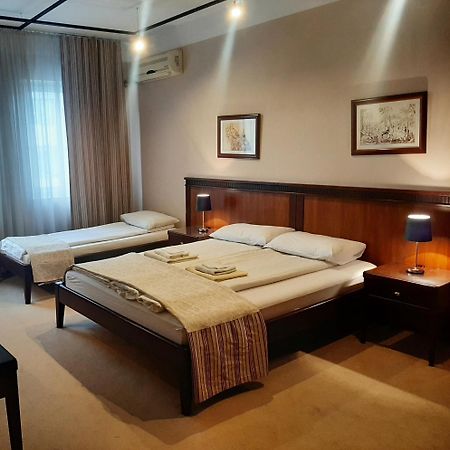 Gm Apart Hotel Ni Buitenkant foto