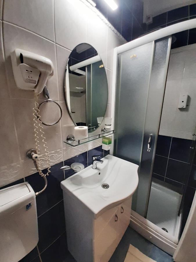 Gm Apart Hotel Ni Buitenkant foto