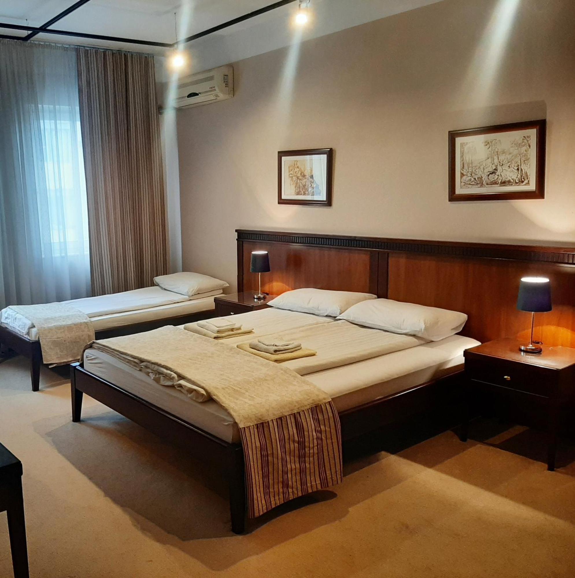 Gm Apart Hotel Ni Buitenkant foto