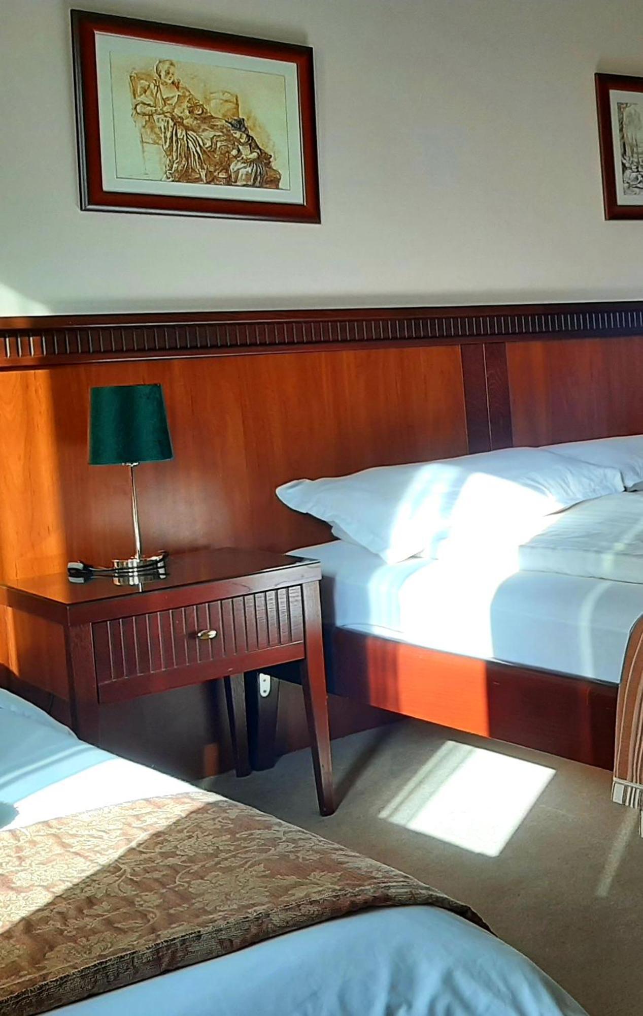 Gm Apart Hotel Ni Buitenkant foto