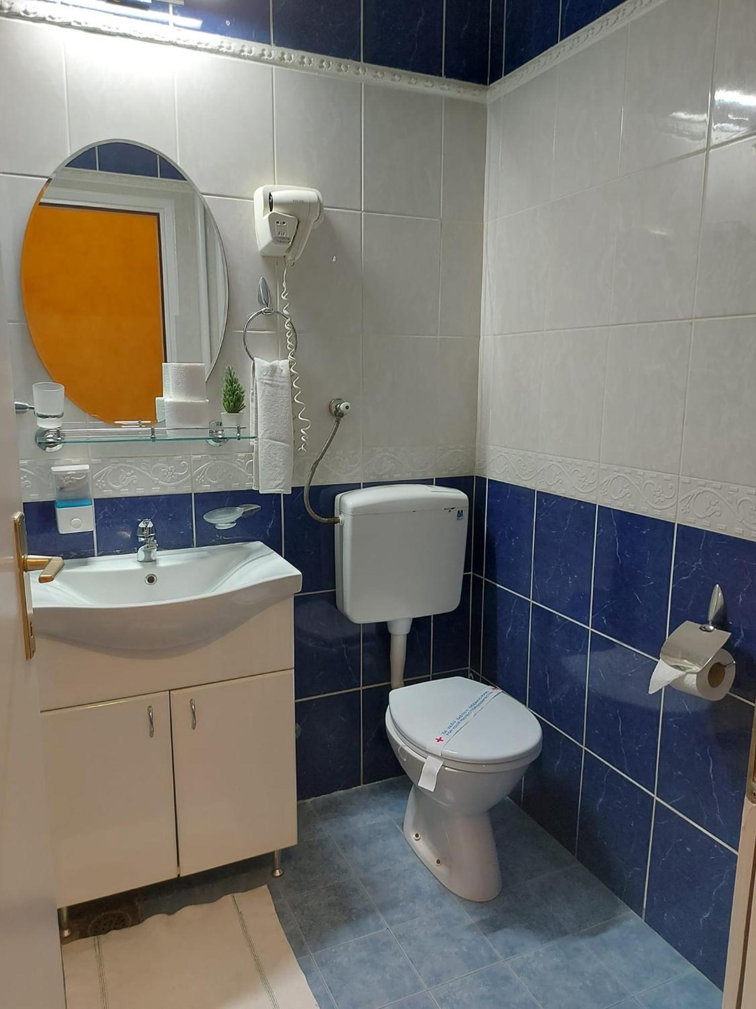 Gm Apart Hotel Ni Buitenkant foto